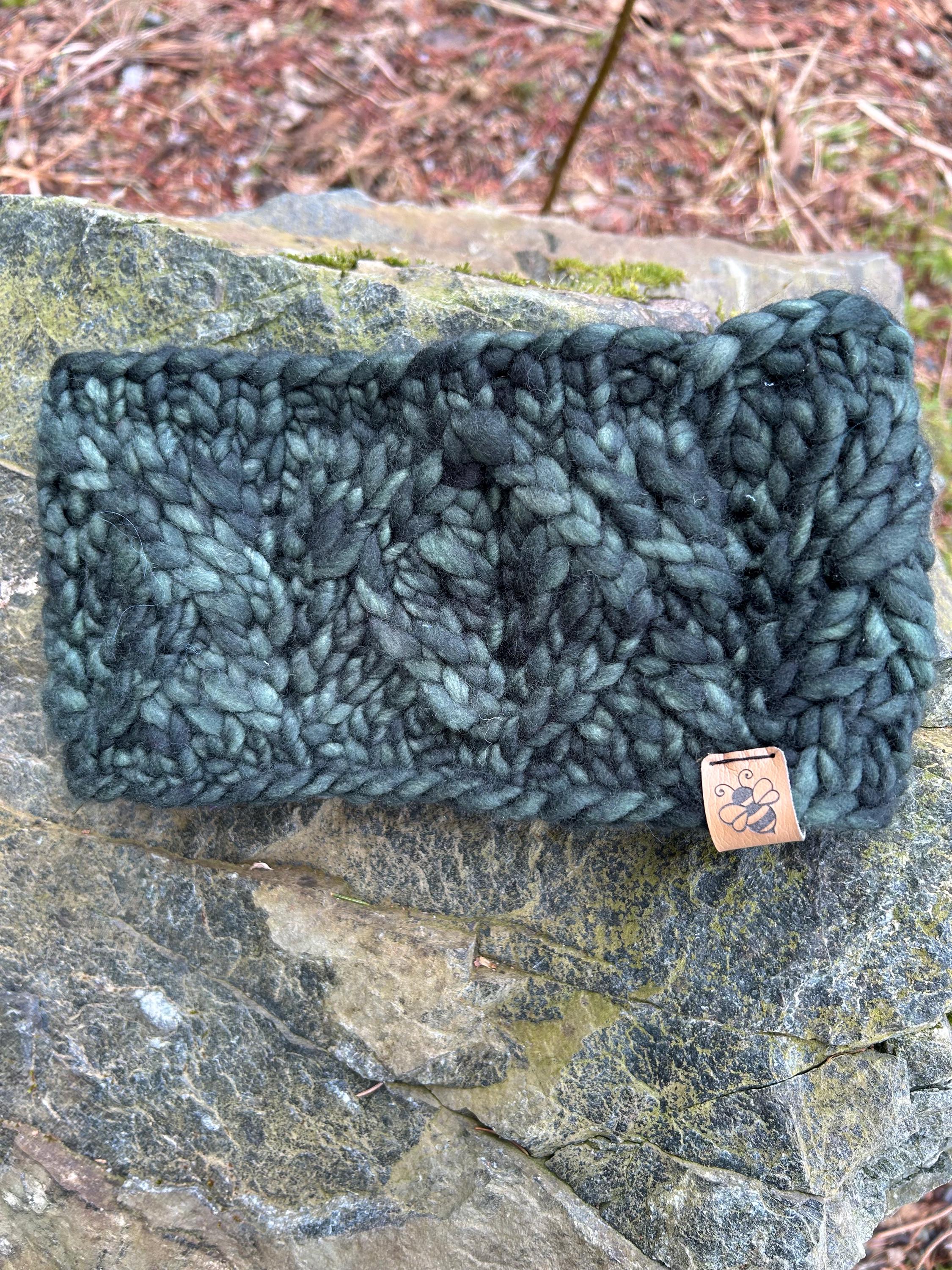 Adult size headband, Handknit, forest green colour, Winterwear, messy bun, wool, winter accessory