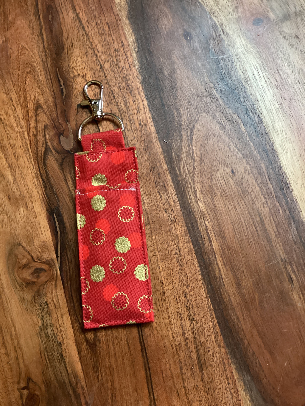 Cotton lip balm holder